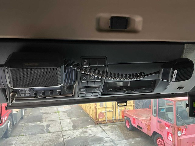 Man tgx 18.500 vrachtwagen trekker - afbeelding 11 van  17