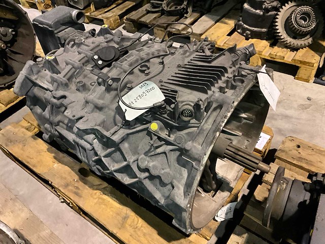 Man versnellingsbak zf astronic - afbeelding 4 van  8