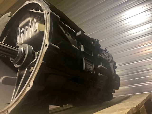 Man versnellingsbak zf astronic - afbeelding 2 van  5