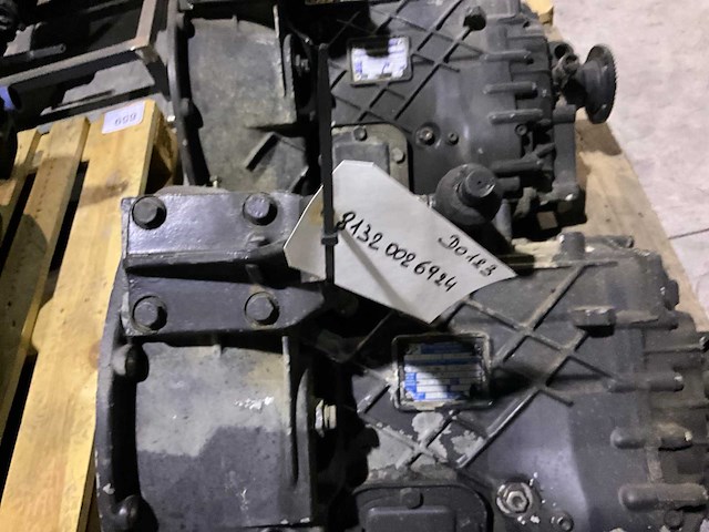 Man versnellingsbak zf ecolite s 5-42 (2x) - afbeelding 4 van  9