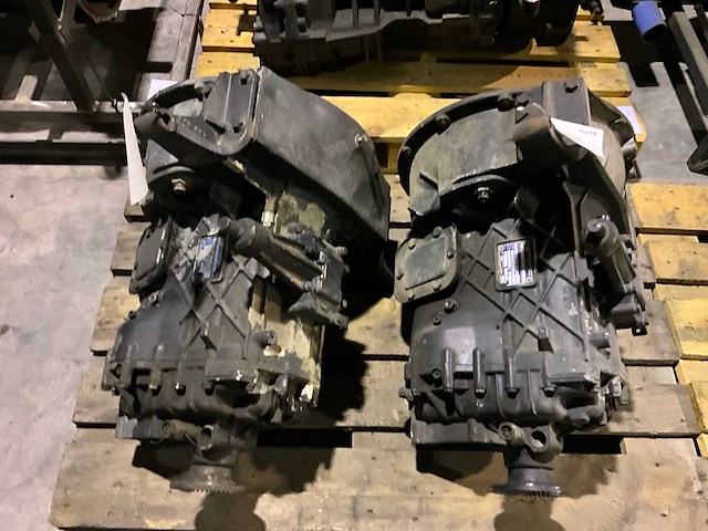 Man versnellingsbak zf ecolite s 5-42 (2x) - afbeelding 8 van  9