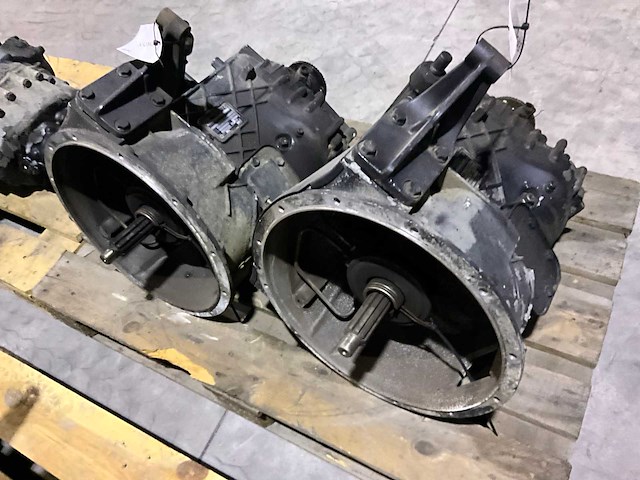 Man versnellingsbak zf ecolite s 5-42 (2x) - afbeelding 9 van  9