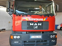 Man vrachtwagen met efa haakarm containersysteem en effer laadkraan - afbeelding 5 van  35