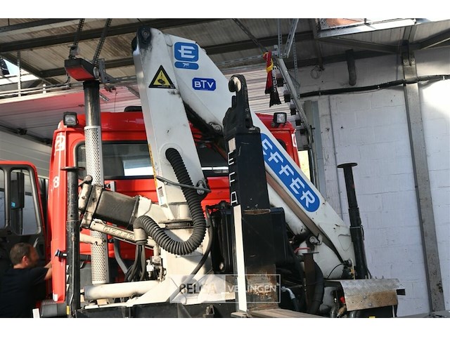 Man vrachtwagen met efa haakarm containersysteem en effer laadkraan - afbeelding 29 van  35