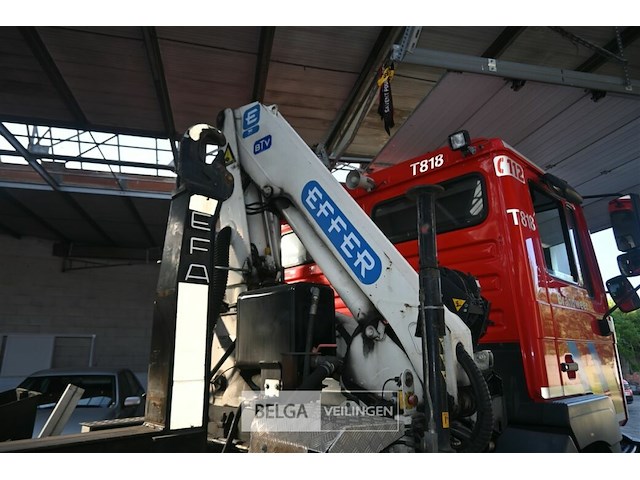 Man vrachtwagen met efa haakarm containersysteem en effer laadkraan - afbeelding 23 van  35
