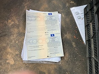 Man vrachtwagen met kraan - afbeelding 10 van  10