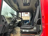 Man vrachtwagen met kraan - afbeelding 6 van  10