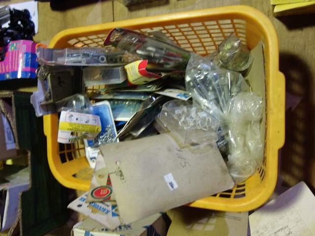 Mand diversen - afbeelding 1 van  3