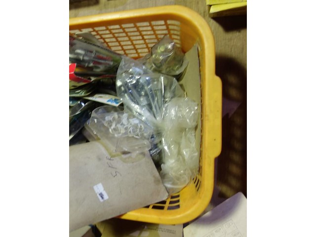 Mand diversen - afbeelding 2 van  3