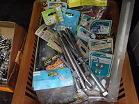 Mandje diversen - afbeelding 1 van  8