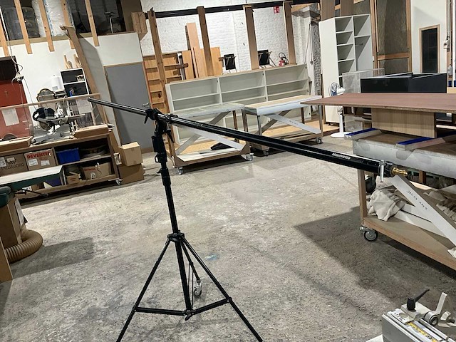 Manfrotto giraf met statief - afbeelding 2 van  9