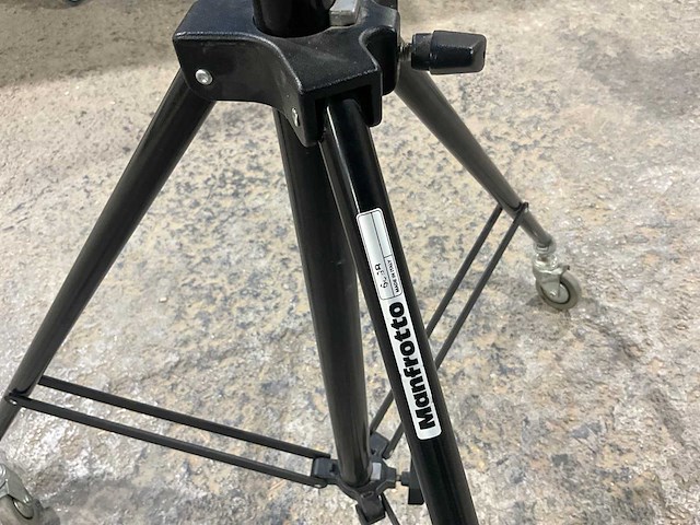 Manfrotto giraf met statief - afbeelding 6 van  9
