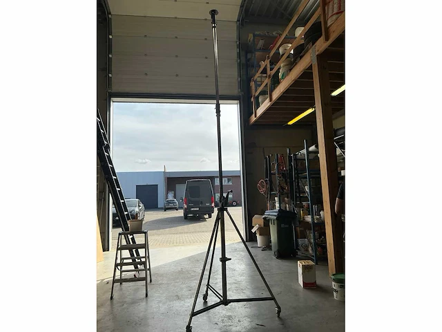 Manfrotto verrijdbaar statief - afbeelding 1 van  4