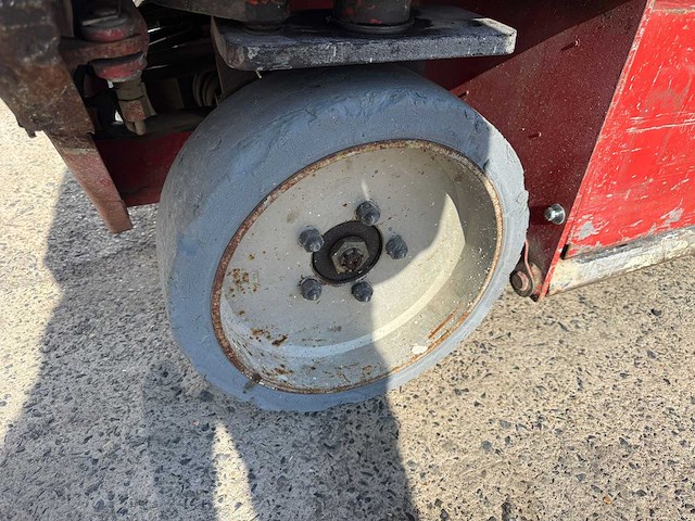Manitou - 2011 - 81xe - hoogwerker - afbeelding 27 van  28