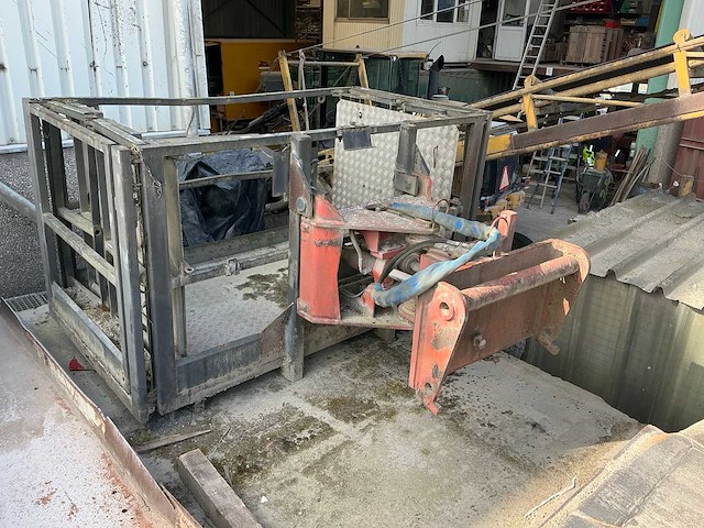 Manitou mrt werkkooi - afbeelding 1 van  16