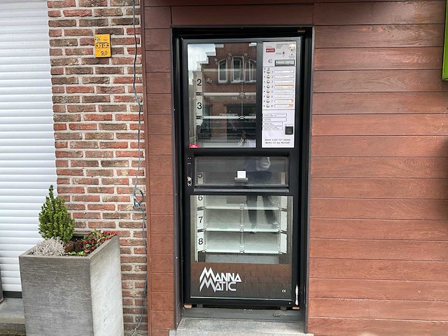 Mannamatic broodautomaat - vending machine (functioneel) - afbeelding 1 van  13