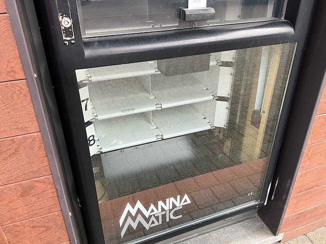 Mannamatic broodautomaat - vending machine (functioneel) - afbeelding 8 van  13