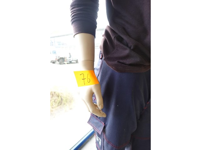 Mannequin - afbeelding 4 van  5