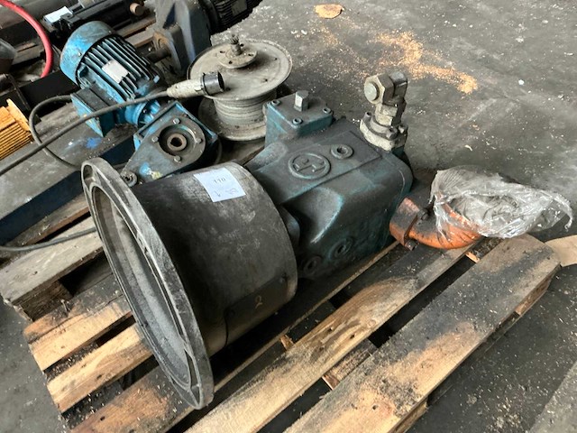 Mannesmann rexroth zware hydraulische pomp - afbeelding 1 van  8