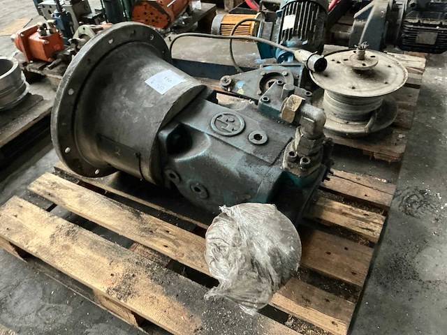 Mannesmann rexroth zware hydraulische pomp - afbeelding 4 van  8