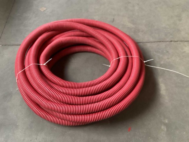 Mantelbuis 40mm, lengte ca 18 meter - afbeelding 1 van  3