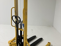 Manuele breedspoor stapelaar 1000kg - afbeelding 3 van  6