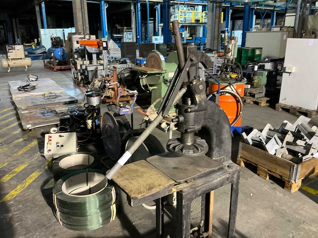 Manuele pers - afbeelding 1 van  3