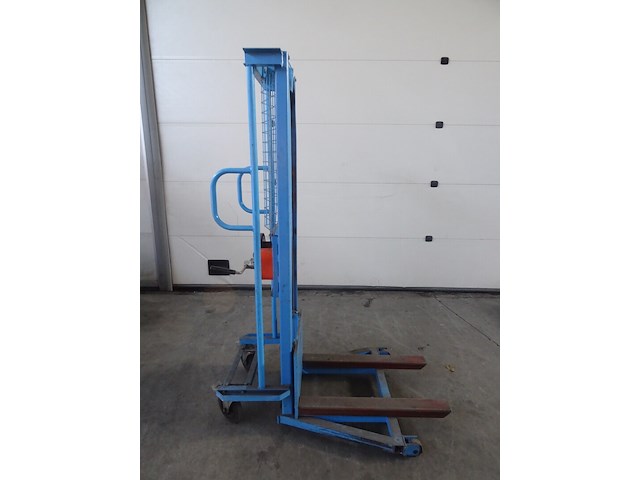 Manuele stapelaar - afbeelding 3 van  7