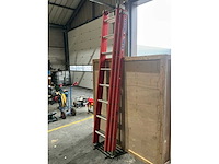 Manutrucks 3-delige houten steekladder 3x8 - afbeelding 2 van  4
