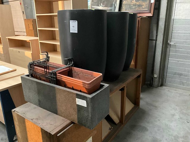 Manutti bloempot (3x) - afbeelding 1 van  3