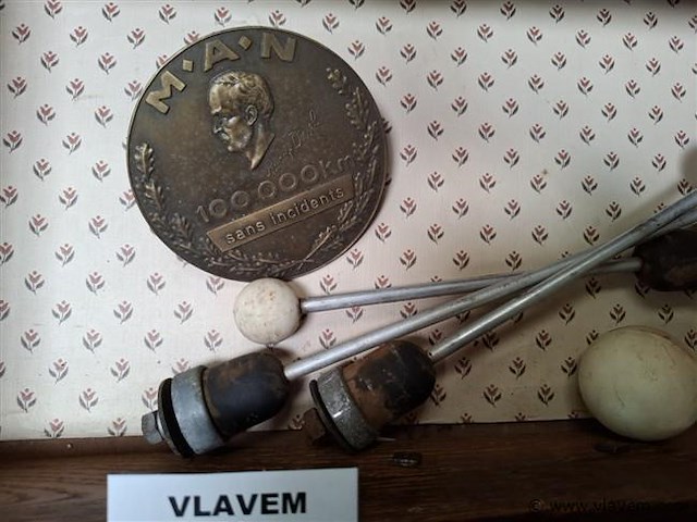 Manvaria - afbeelding 1 van  2