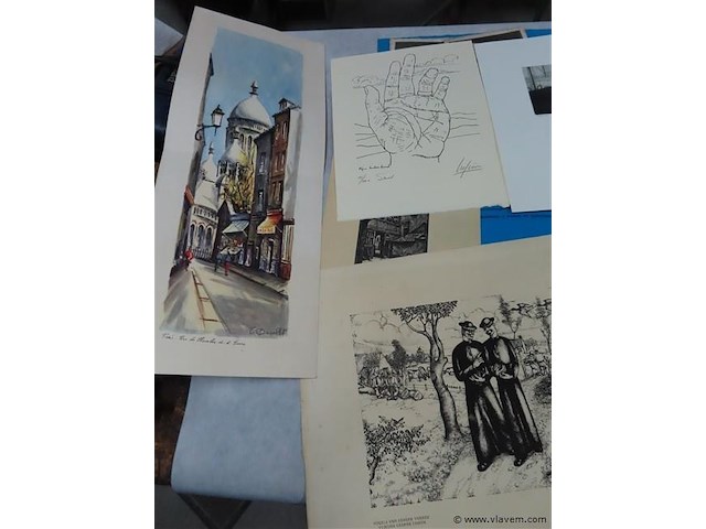 Map gevuld met diverse werken volgens foto's - afbeelding 2 van  9