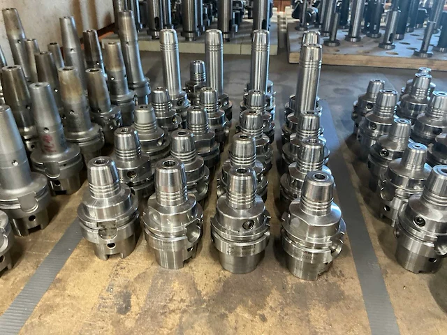 Mapal en gühring partij hska63 hydraulische spanopnames - afbeelding 1 van  5