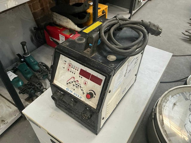 Maquet soudal tig 200 tig-lasmachine - afbeelding 1 van  6