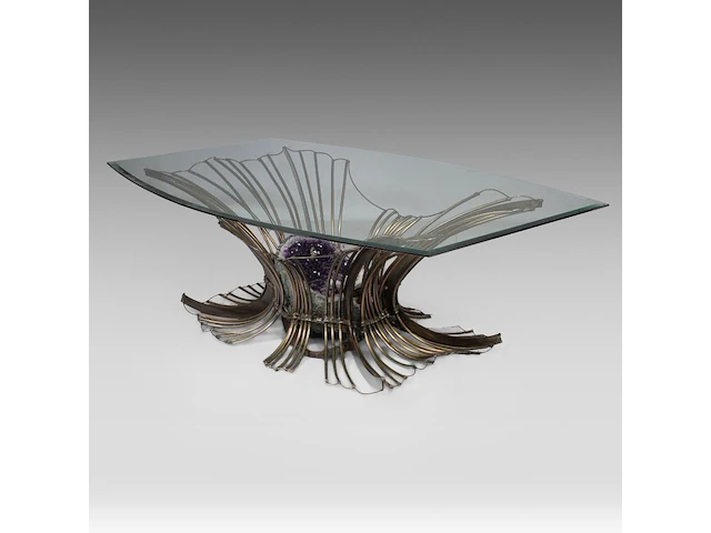 Marc d'haenens (xx), a large sculpted metal and illuminated amethyst dining table 73.5 x 235 x 145 cm. (28.94 x 92.51 x 57.09 in.) - afbeelding 1 van  6