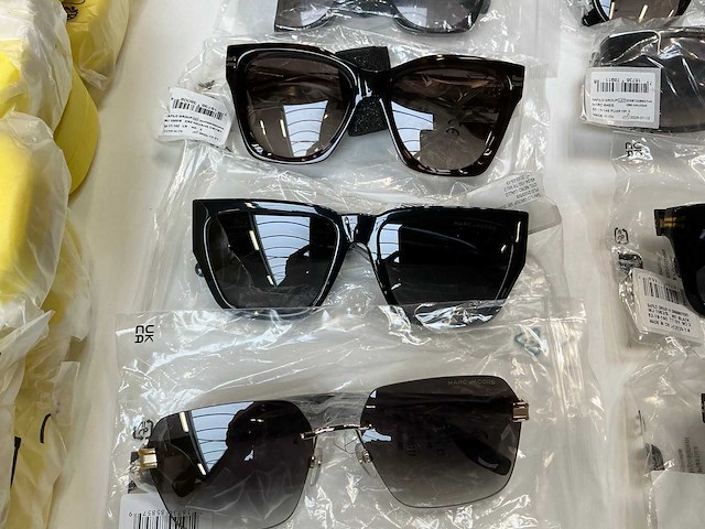 Marc jacobs zonnebril (16x) - afbeelding 4 van  10