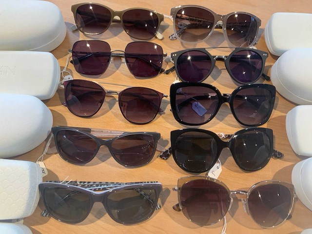 Marccain designer zonnebril (14x) - afbeelding 3 van  6