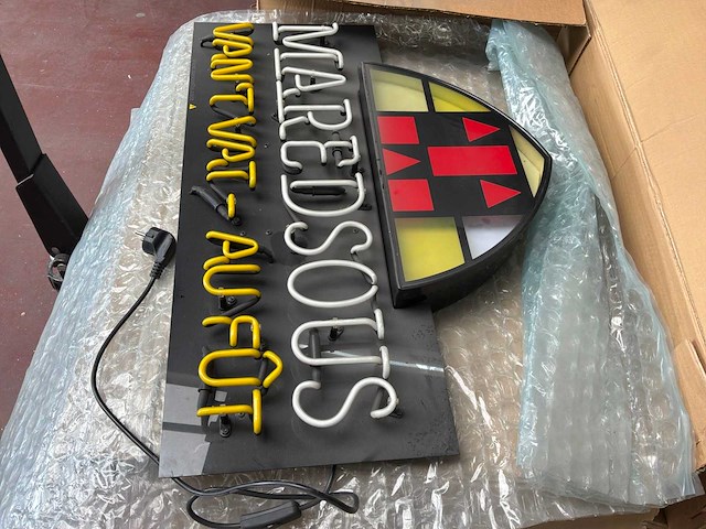 Maredsous decoratie neon verlichting (5x) - afbeelding 2 van  3
