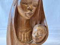 Mariabeeld met de hand gesculpteerd - afbeelding 1 van  3