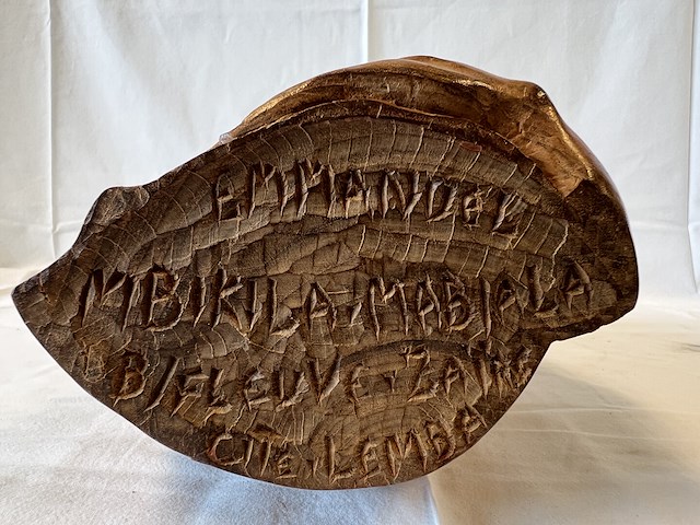 Mariabeeld met de hand gesculpteerd - afbeelding 3 van  3