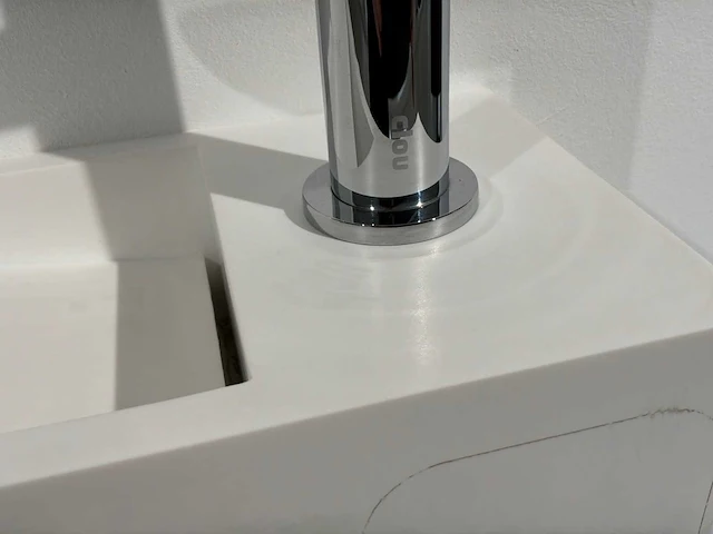 Marike - christal plant - basin - afbeelding 4 van  8