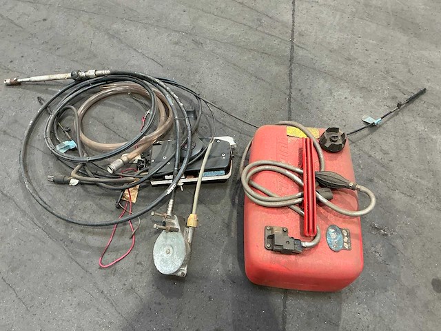 Mariner fourstroke buitenboordmotor - afbeelding 8 van  10