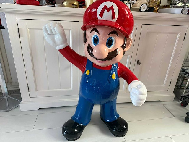 Mario - beeld - afbeelding 1 van  4