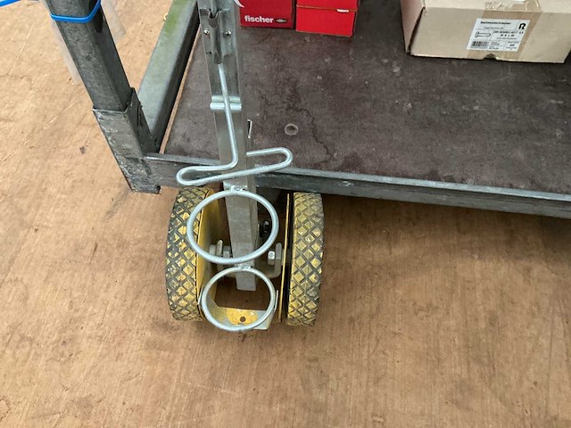 Markering wagen voor spuitbussen - afbeelding 1 van  1