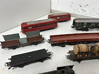 Marklin speelgoedtrein: locomotieven en wagons - afbeelding 5 van  5