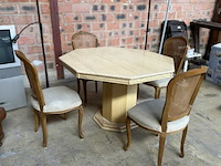 Marmeren tafel met 4 stoelen - afbeelding 1 van  6