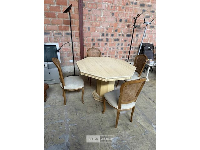 Marmeren tafel met 4 stoelen - afbeelding 2 van  6