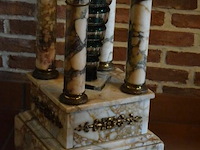 Marmeren zuil met jezus christus h=±150cm - afbeelding 4 van  5