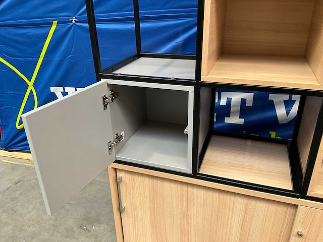 Maro houten opbergkast met opzetrek - afbeelding 3 van  6