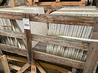 Marokkaans beige natuursteen tuintegel - afbeelding 4 van  5